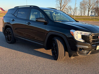 2022 GMC Terrain II Рестайлинг, чёрный, 1924718 рублей, вид 4