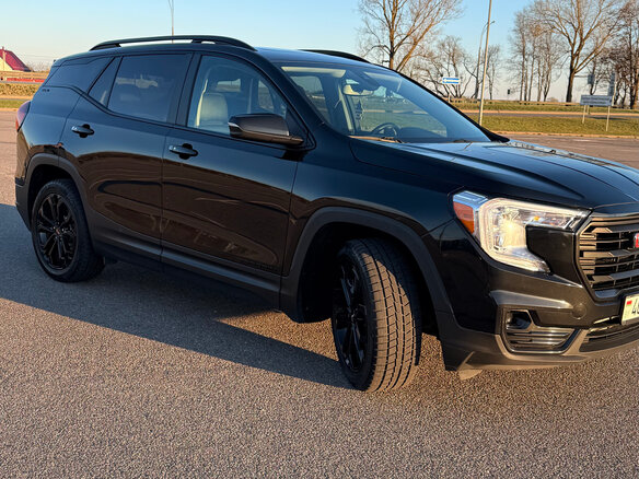 2022 GMC Terrain II Рестайлинг, чёрный, 1897263 рублей - вид 3