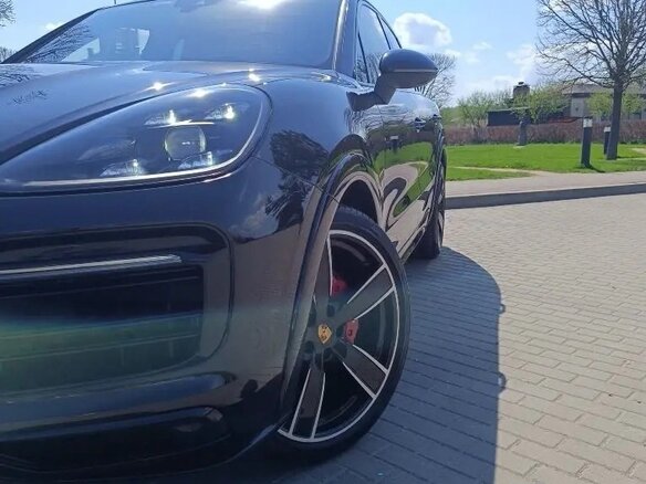 2019 Porsche Cayenne III, чёрный, 8650000 рублей - вид 9