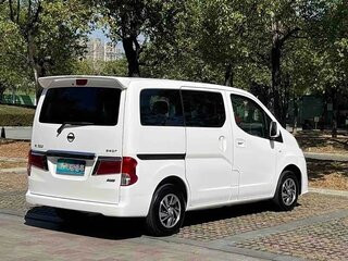 2018 Nissan NV200, белый, 1599750 рублей, вид 4