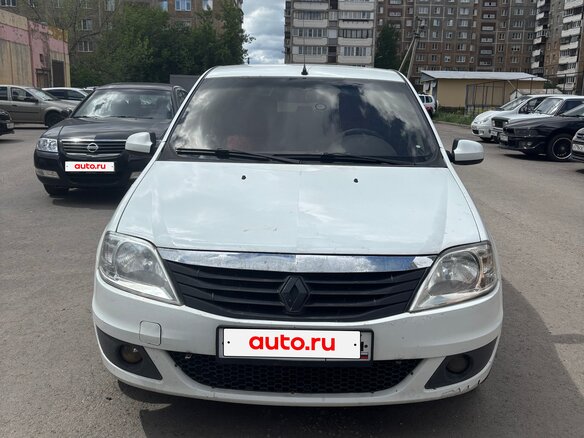 2013 Renault Logan I Рестайлинг, белый, 475000 рублей