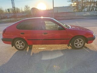 1998 Toyota Corolla VIII (E110), красный, 250000 рублей, вид 2