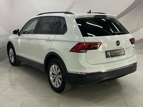 2021 Volkswagen Tiguan II Рестайлинг, белый, 2595000 рублей, вид 5