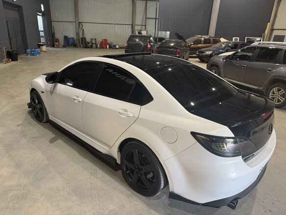 2010 Mazda 6 II (GH) Рестайлинг, белый, 950000 рублей - вид 11