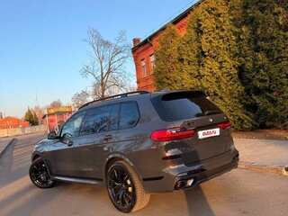 2021 BMW X7 30d I (G07), серый, 7500000 рублей, вид 3