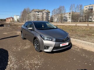 2013 Toyota Corolla XI (E160, E170, E180), золотистый, 1300000 рублей, вид 3