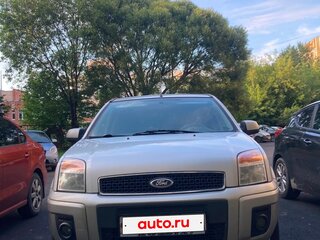 2011 Ford Fusion I Рестайлинг, серебристый, 500000 рублей, вид 3