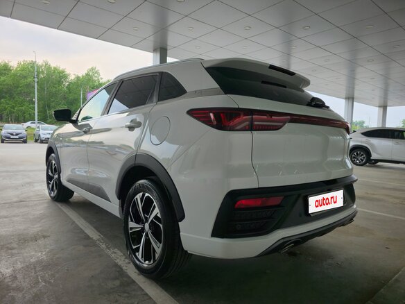 2022 JAC JS6, белый, 2000000 рублей - вид 2