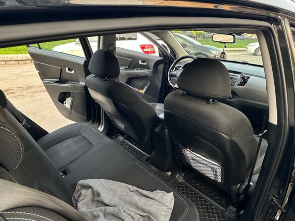 2015 Kia Sportage III Рестайлинг, чёрный, 1620000 рублей - вид 8