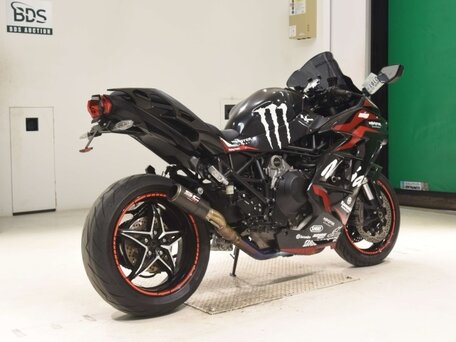2018 Kawasaki Ninja H2 SX, чёрный, 1157000 рублей, вид 5