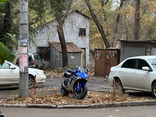 2016 Yamaha YZF-R1, синий, 1300000 рублей, вид 3