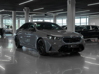 2024 BMW M5 VII (G90), серый, 21700000 рублей, вид 2