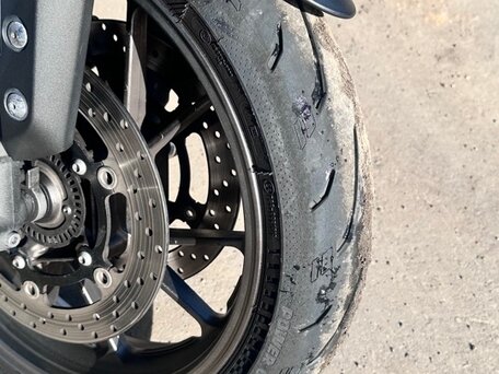 2015 Yamaha MT-09 Tracer (FJ-09), чёрный, 639000 рублей, вид 5
