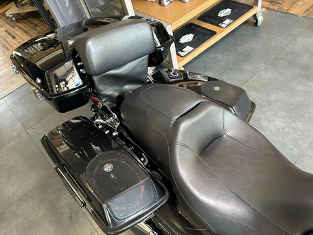 2012 Harley-Davidson CVO Street Glide, чёрный, 1770000 рублей, вид 5