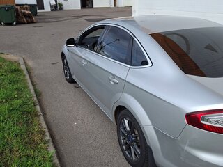 2013 Ford Mondeo IV Рестайлинг, серебристый, 900000 рублей, вид 3