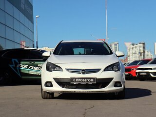 2013 Opel Astra GTC J Рестайлинг, белый, 780000 рублей, вид 2