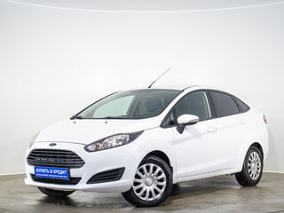 2015 Ford Fiesta Mk6 Рестайлинг, белый, 799000 рублей, вид 3