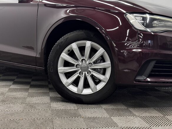 2015 Audi A3 III (8V), красный, 1299000 рублей - вид 11