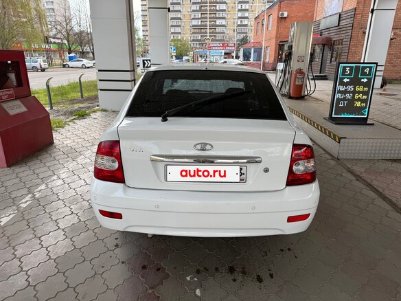 2009 Lada (ВАЗ) Priora I, белый, 299999 рублей - вид 3