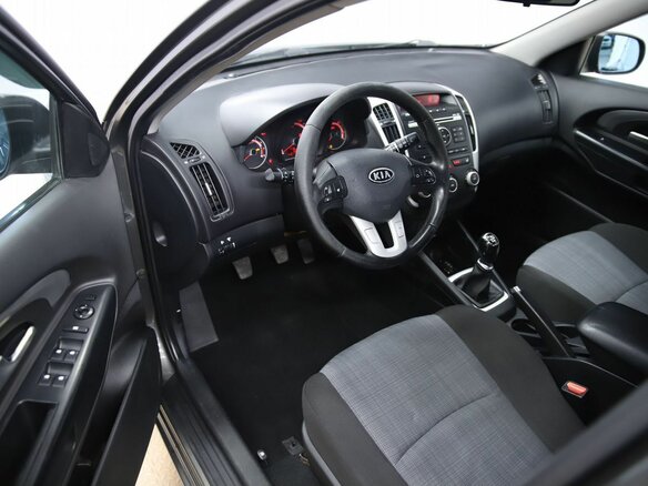2010 Kia Ceed I Рестайлинг, серебристый - вид 9