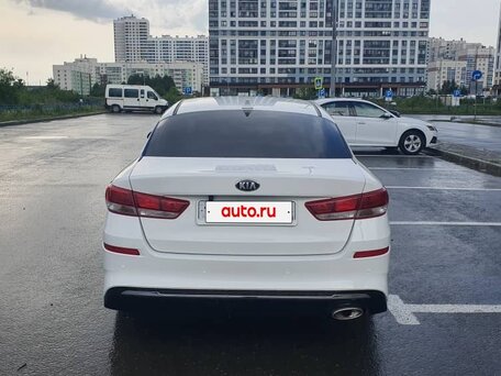 2019 Kia Optima IV Рестайлинг, белый, 1250000 рублей, вид 4
