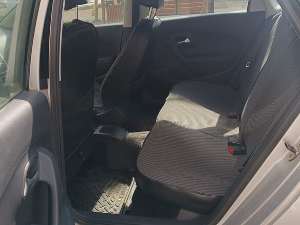 2013 Volkswagen Polo V, серебристый, 750000 рублей - вид 13