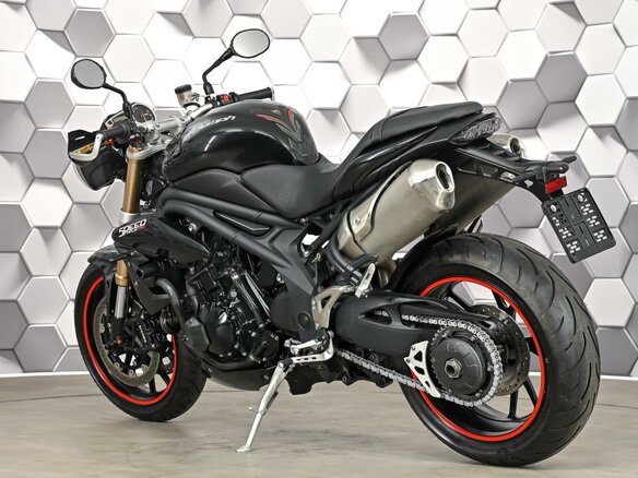 2013 Triumph Speed Triple, чёрный - вид 7
