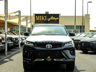 2026 Toyota Fortuner II Рестайлинг, чёрный, 4549750 рублей, вид 2