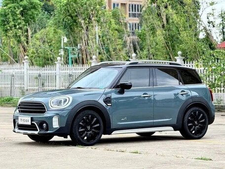 2022 Mini Countryman Cooper II Рестайлинг, голубой, 1895600 рублей, вид 1