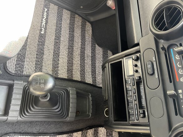 1991 Mitsubishi Minica Toppo VI, жёлтый, 2999999 рублей - вид 23