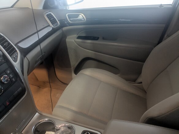 2010 Jeep Grand Cherokee IV (WK2), белый, 1520000 рублей - вид 12