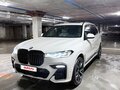 2020 BMW X7 30d I (G07), белый, 6490000 рублей - вид 2