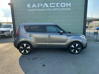 2018 Kia Soul II Рестайлинг, серый, 1650000 рублей, вид 4