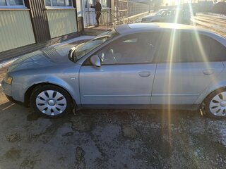 2002 Audi A4 II (B6), серый, 420000 рублей, вид 4