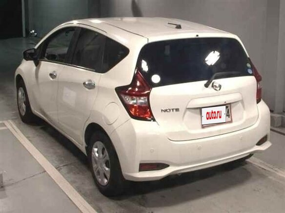 2017 Nissan Note II Рестайлинг, белый, 750000 рублей - вид 4