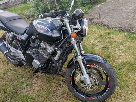 1999 Honda CB 400 Super Four, чёрный, 300000 рублей, вид 4