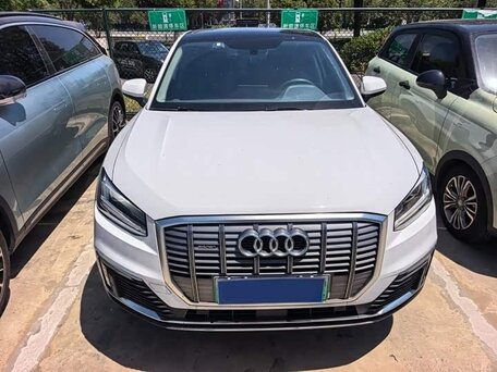 2021 Audi Q2 L e-tron I, белый, 1690000 рублей, вид 1