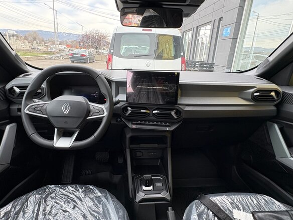 2025 Renault Duster III, белый, 3290000 рублей - вид 8