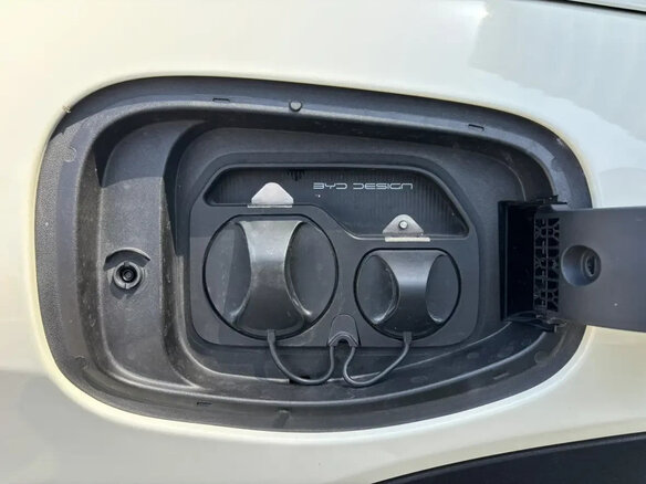 2025 BYD Dolphin 45.12 kWh I Рестайлинг, бежевый, 1560000 рублей - вид 16