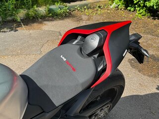 2023 Ducati Streetfighter V4, серый, 3300000 рублей, вид 5
