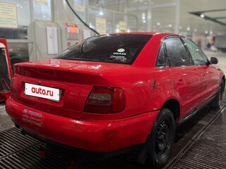 1997 Audi A4 I (B5), красный, 160000 рублей, вид 3
