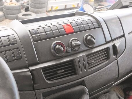 2013 Iveco EuroCargo, белый, 1600000 рублей, вид 4