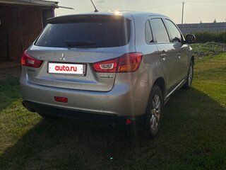 2013 Mitsubishi ASX I Рестайлинг, серебристый, 1500000 рублей, вид 3