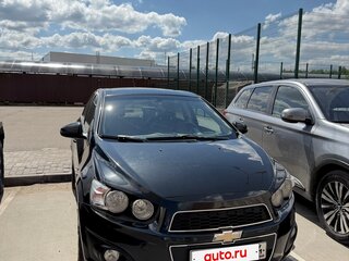 2014 Chevrolet Aveo II, чёрный, 800000 рублей, вид 1