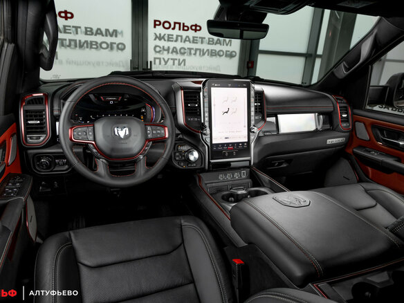 2025 Ram 1500 Crew Cab V Рестайлинг, чёрный - вид 18