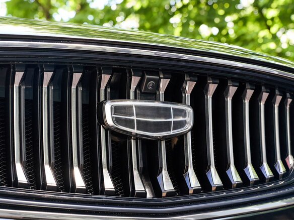 2023 Geely Monjaro I, чёрный, 2979900 рублей - вид 12