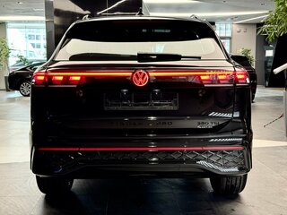 2026 Volkswagen Tiguan L II Рестайлинг (China Market), чёрный, 5050000 рублей, вид 4