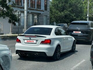 2010 BMW 1 серии 135i I (E81/E82/E87/E88) Рестайлинг, белый, 1850000 рублей, вид 2
