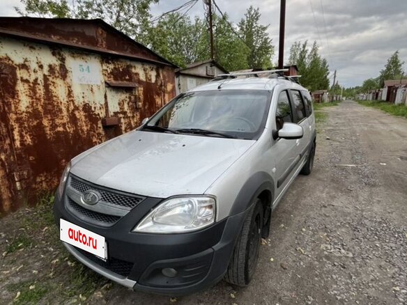 2019 Lada (ВАЗ) Largus Cross I, серебристый, 900000 рублей