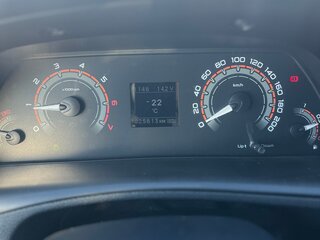 2024 Lada (ВАЗ) Niva Travel I, коричневый, 1310000 рублей, вид 3